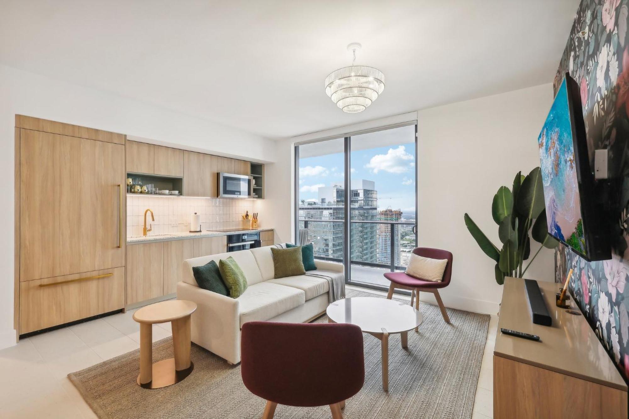 Stunning Lux 2 Bed 2 Bath With Panoramic View From Balcony Aparthotel Miami