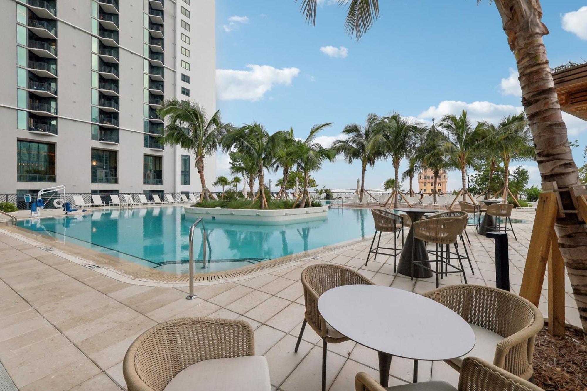 Aparthotel Stunning Lux 2 Bed 2 Bath With Panoramic View From Balcony Miami