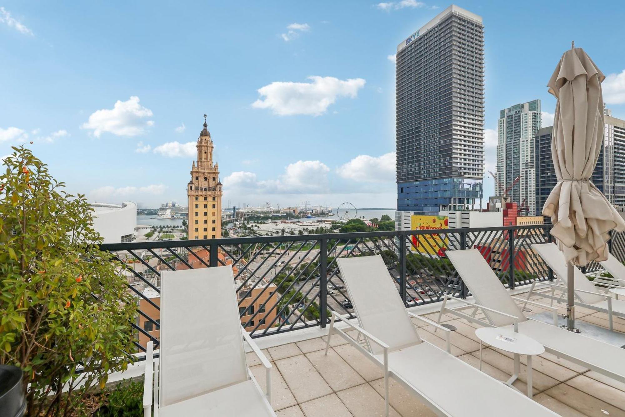 Aparthotel Stunning Lux 2 Bed 2 Bath With Panoramic View From Balcony Miami