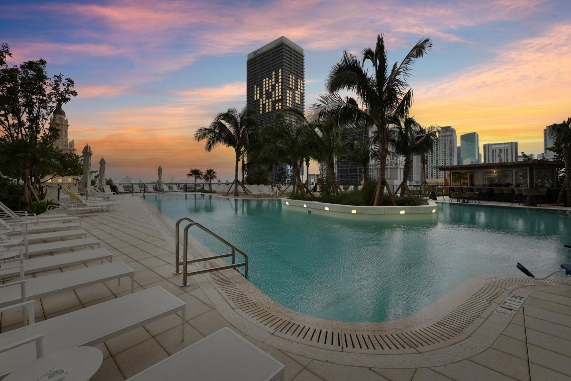 Stunning Lux 2 Bed 2 Bath With Panoramic View From Balcony Miami
