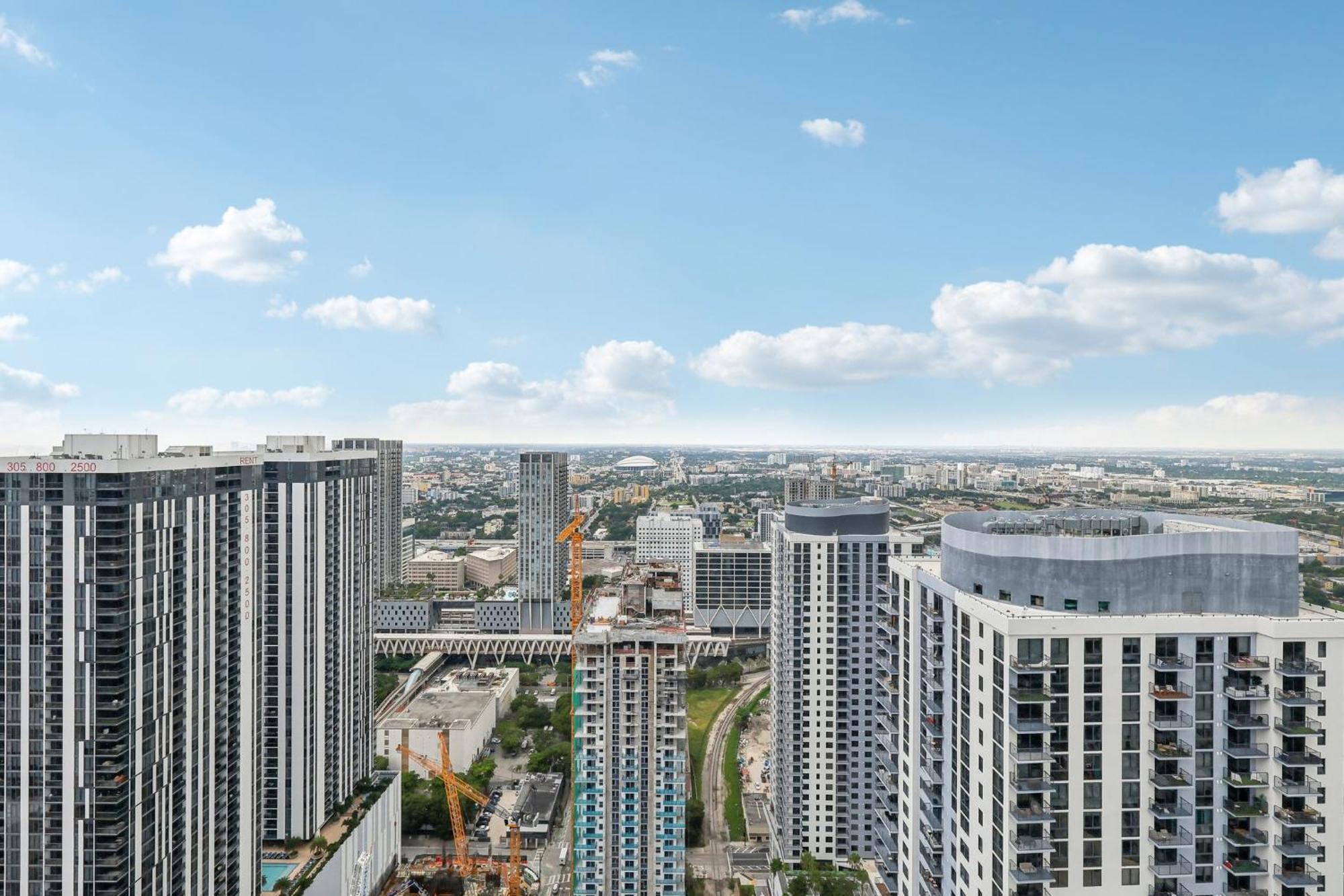 Stunning Lux 2 Bed 2 Bath With Panoramic View From Balcony * Miami
