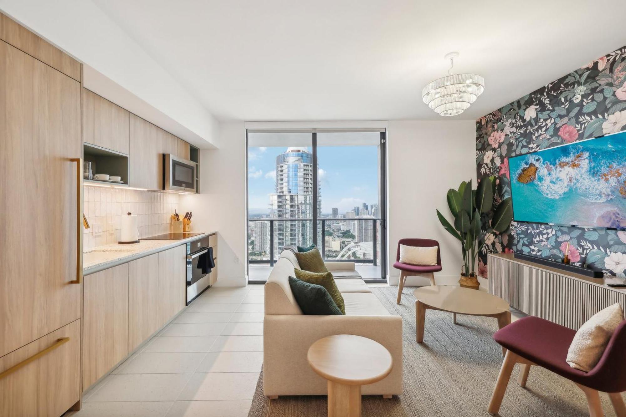 Stunning Lux 2 Bed 2 Bath With Panoramic View From Balcony * Miami